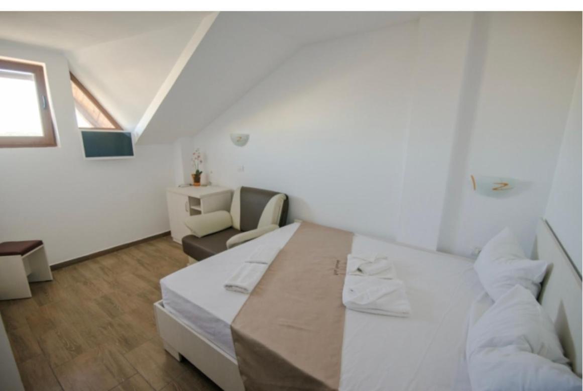Complex Turistic Perla Venusului Otel Dış mekan fotoğraf